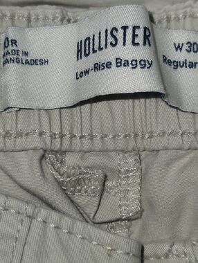 Hollister Womens Low-Rise Baggy Bottoms in Beige